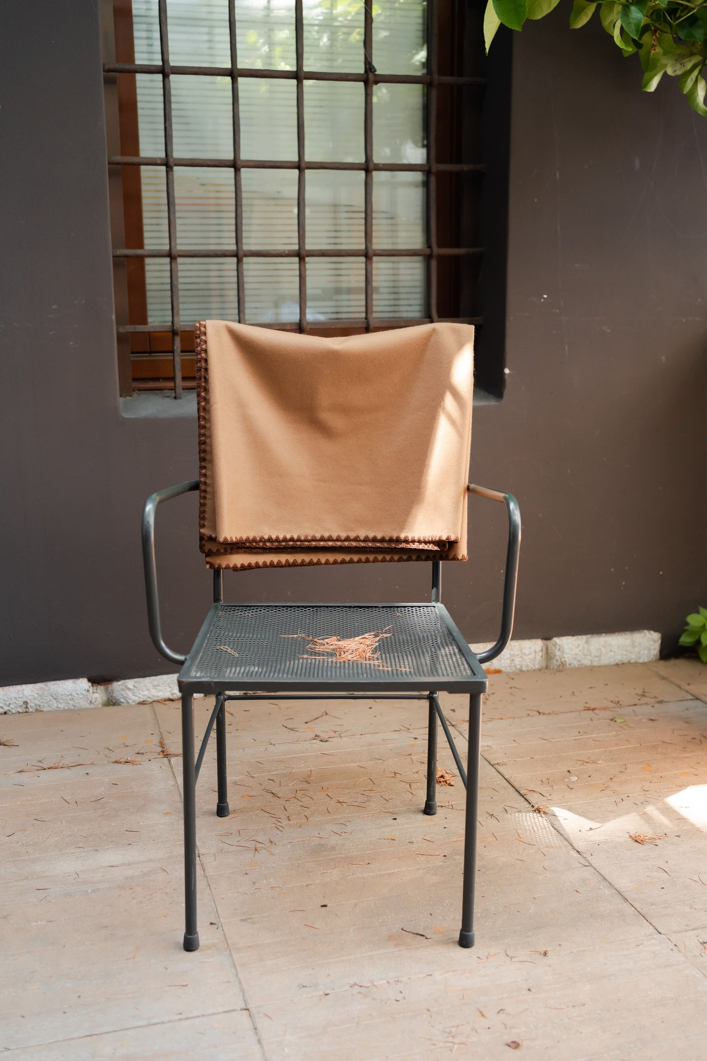 Coperta in puro cachemire con bordatura