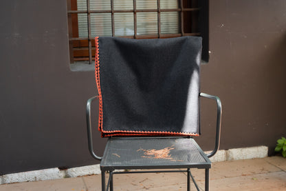 Pure cashmere blanket with border