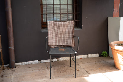 Coperta in fantasia pied de poule con bordatura