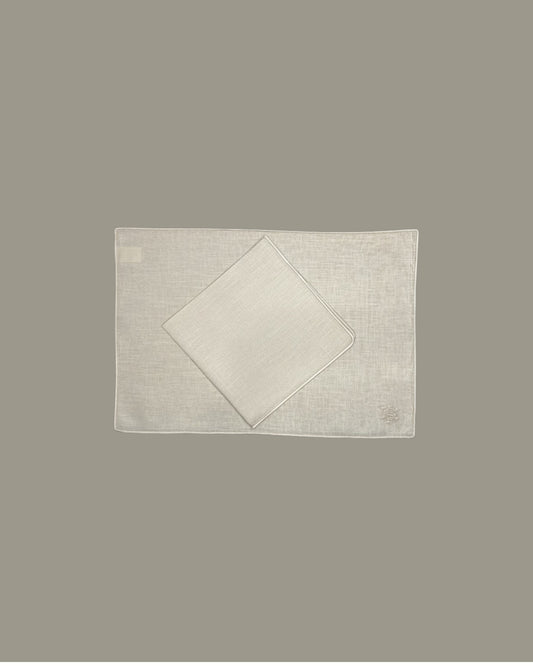 Tovaglietta in lino con tartaruga ricamata canapa