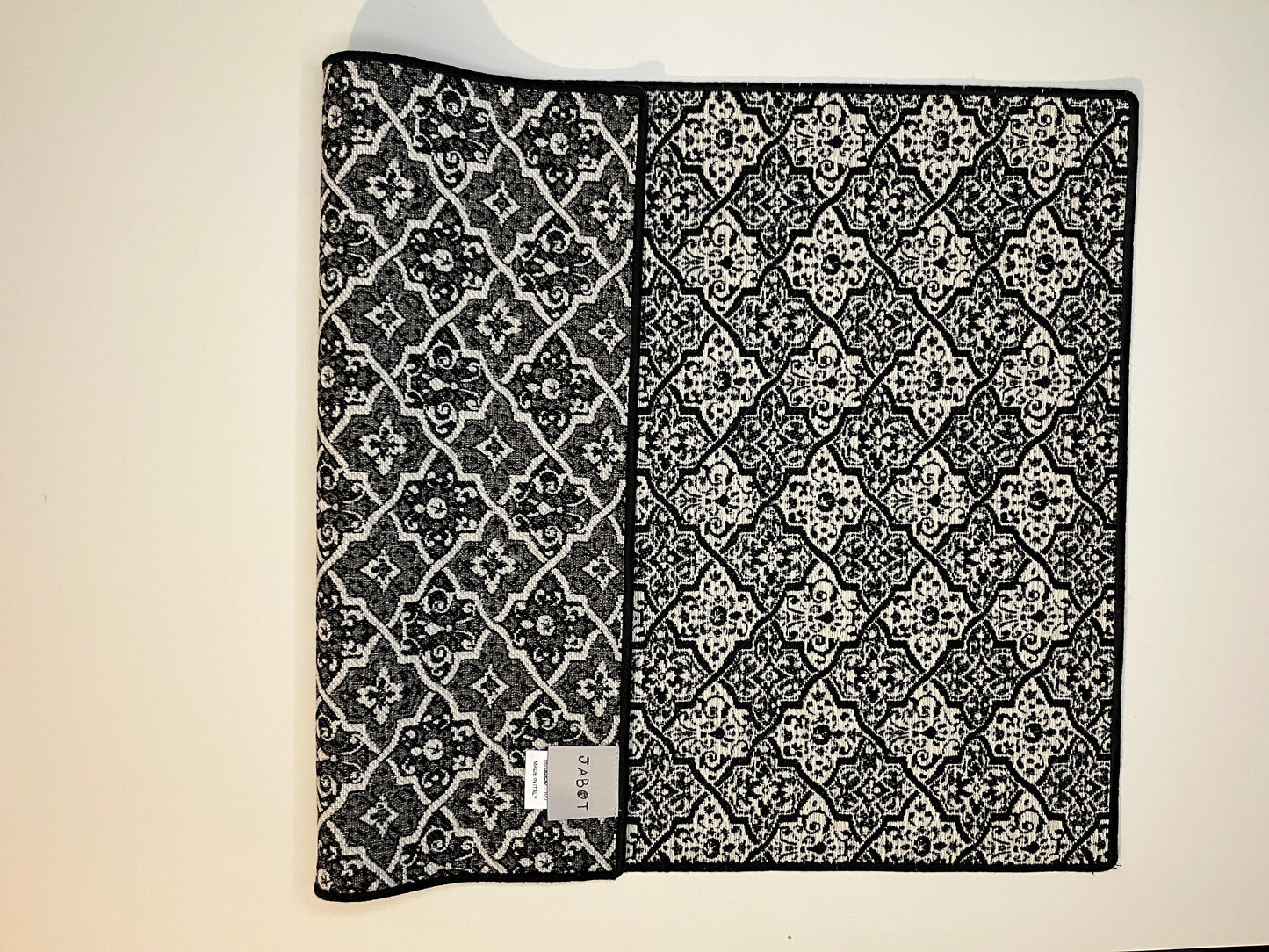 Tovaglietta Jacquard Avorio e Nero
