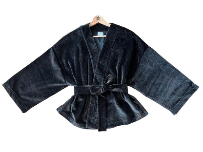 Short fuchsia kimono