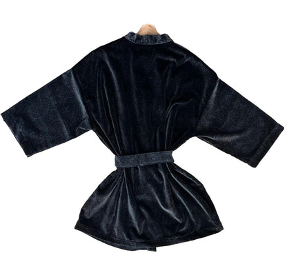 kimono lunghezza media in velluto nero